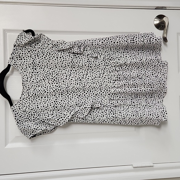 LOFT white spotted flounce blouse Size: L - Picture 4 of 5